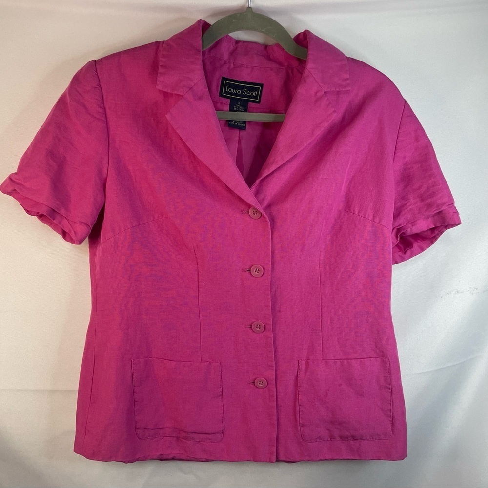 Laura Scott fuchsia cropped blazer. This is a linen blend with shoulder pads.